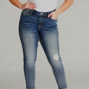 DL1961 destructed skinny jeans